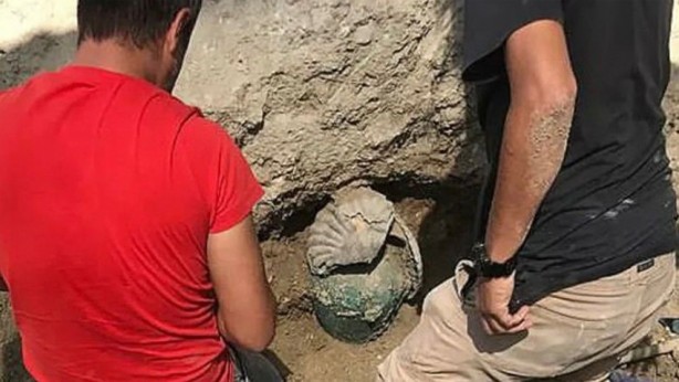 Foto - O ilimizdeki kazıda dev hazine bulundu! Küp küp sikkeler, altınlar, ziynet eşyaları… Yok yok