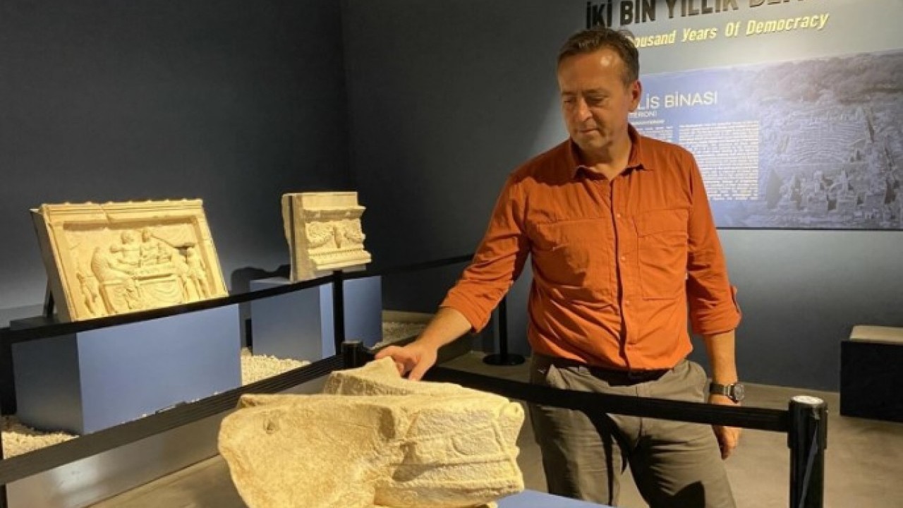 O ilimizdeki kazılarda 2 bin 200 yıllık güneş saati ortaya çıktı! "Bu denli bir örneğe rastlamadık