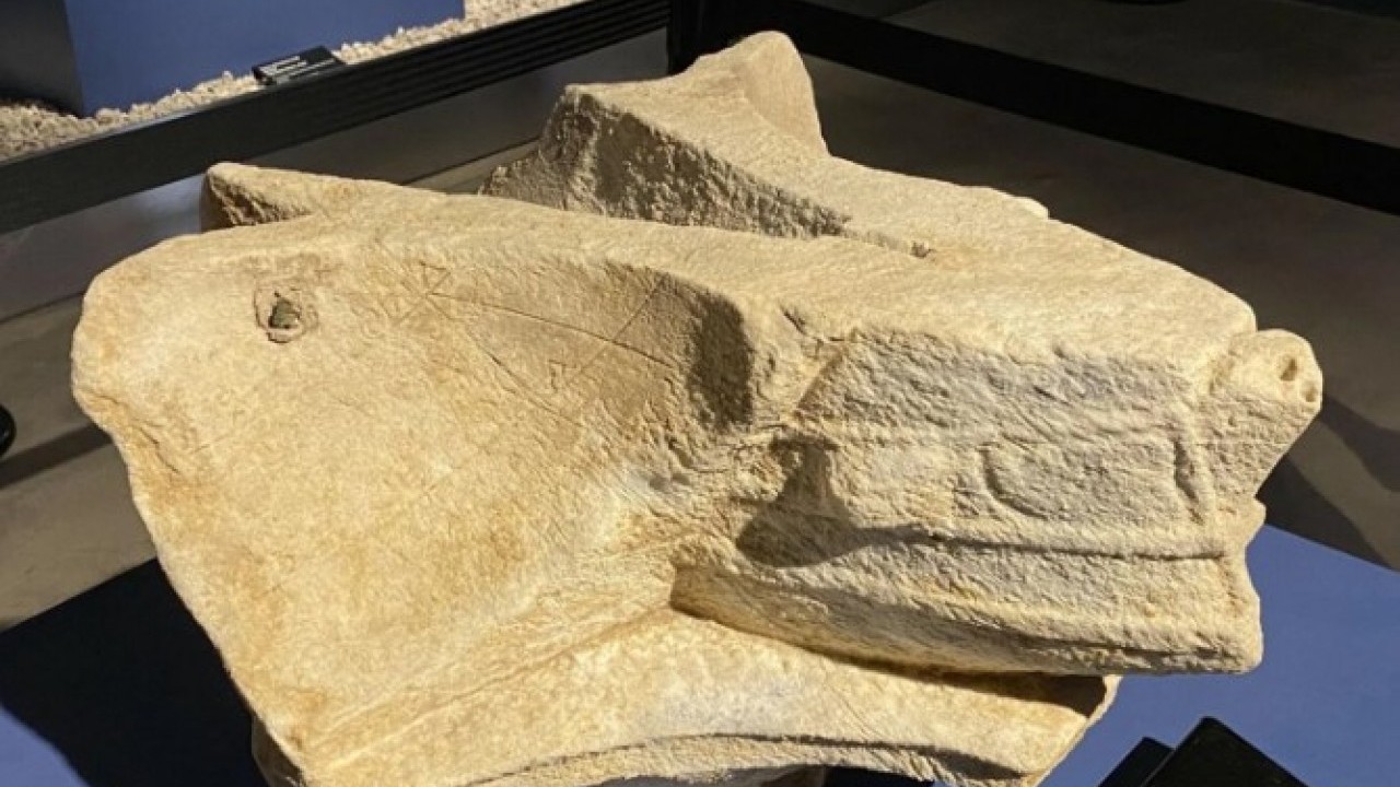 Foto - O ilimizdeki kazılarda 2 bin 200 yıllık güneş saati ortaya çıktı! "Bu denli bir örneğe rastlamadık