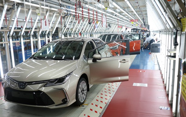 Foto - O ilimizden 10 ayda 170 bin 422 araç ihraç edildi