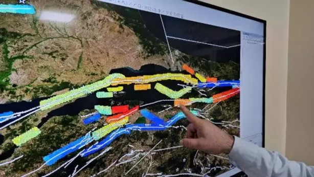 Foto - O illerde oturanlar köşe bucak kaçacak! Yapay zeka, tehlikeli fayları tek tek tespit etti: Oralarda 7 üzerinde deprem bekleniyor