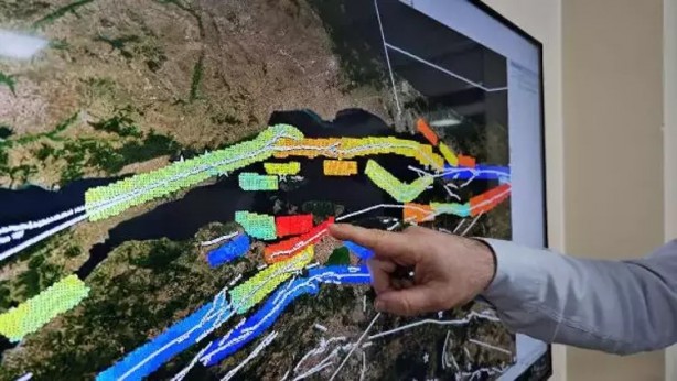 Foto - O illerde oturanlar köşe bucak kaçacak! Yapay zeka, tehlikeli fayları tek tek tespit etti: Oralarda 7 üzerinde deprem bekleniyor