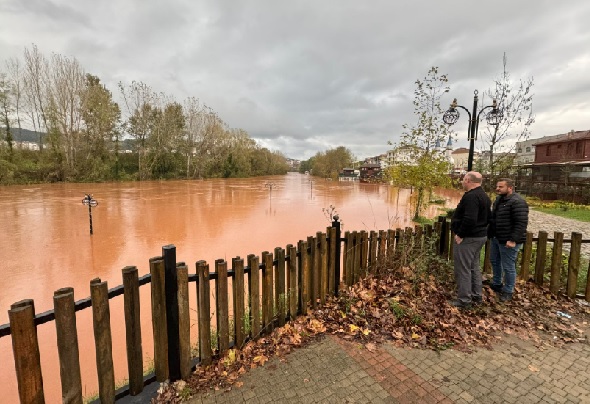 Foto - O ırmak 5 metre yükseldi