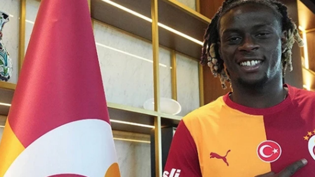 O isim ayrılma kararı verdi: Galatasaray'da kim kimi istemiyor? Ugochukwu'dan ters köşe!