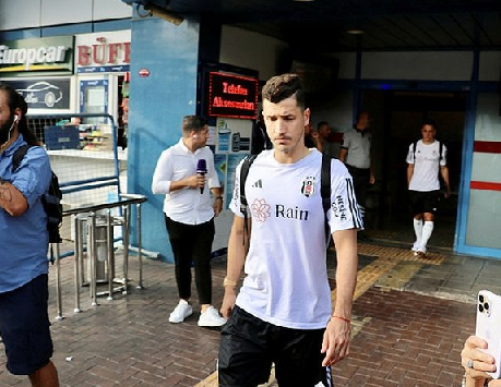 Foto - O isim, az önce duyurdu: Salih Uçan’ın karın ağrısı belli oldu…