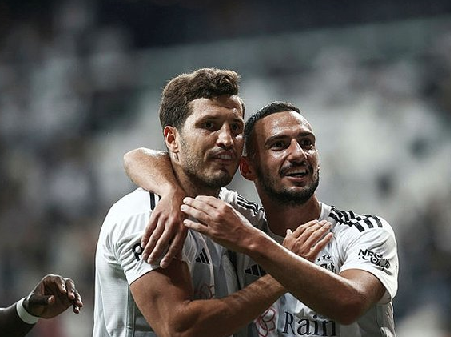 Foto - O isim, az önce duyurdu: Salih Uçan’ın karın ağrısı belli oldu…