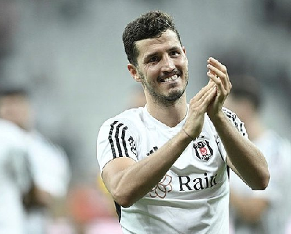 Foto - O isim, az önce duyurdu: Salih Uçan’ın karın ağrısı belli oldu…