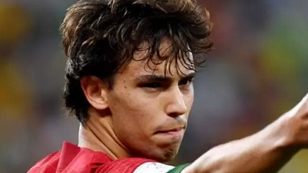 Foto - O isim süper yıldızın transferine taş koydu: Sakın Galatasaray'a gitme! Herkes bu herifi konuşuyor...