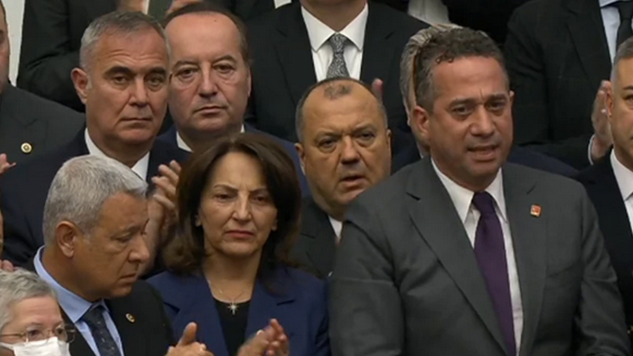 Foto - O isimden sert çıkış: Ali Mahir çok zıplama, çekirgeye dönersin...