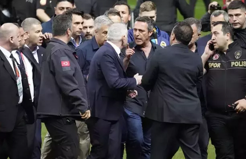 Foto - O karar dehşete düşürdü! Ali Koç yeni hoca defterini kapattı! İsmail Kartal devam edecek mi? 