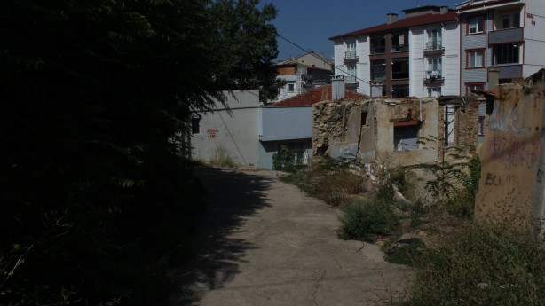 Foto - O kentimizde metruk binalar tehlike saçıyor