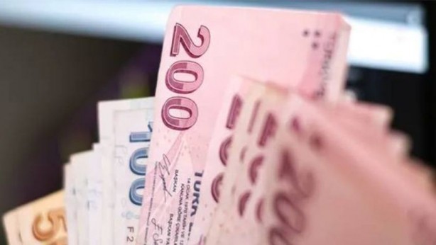 O kişilere 867 TL ödeniyor! Hemen kontrol edin, hesabında parayı göremeyenler iletişime geçmeli