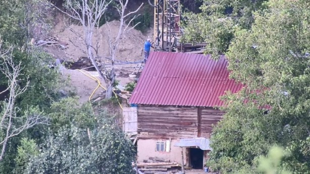Foto - O köyden altın fışkırmaya başladı! Müjdeyi canlı yayında verdi: Türkiye bir ev dolusu altın hazinesine ulaştı