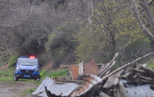 Foto - O köyden altın fışkırmaya başladı! Müjdeyi canlı yayında verdi: Türkiye bir ev dolusu altın hazinesine ulaştı
