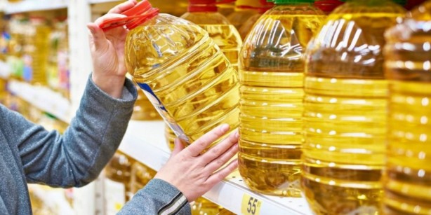 Foto - O market, ayçiçek yağı fiyatlarını düşürdükçe düşürdü! Dev indirim yaptılar! Fiyatlar çakıldı, stok yapılmaya başlandı