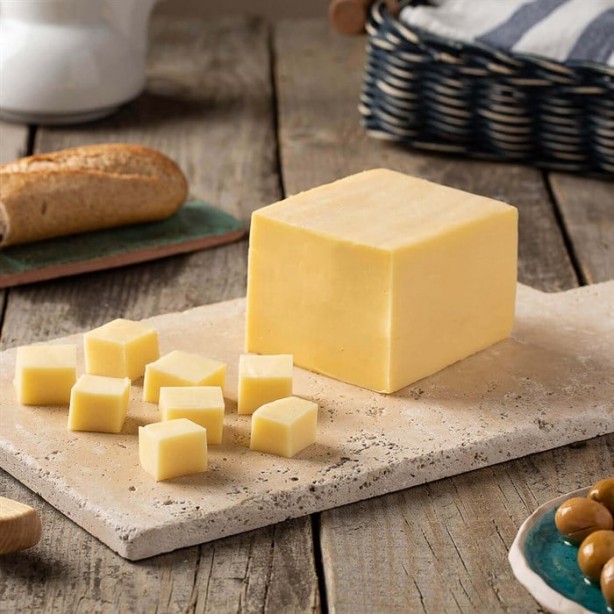 Foto - O markette 1 kilogram kaşar peyniri 125 liradan satılmaya başlandı! Vatandaşlar akın etti