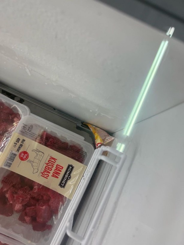 Foto - O marketten şeytanın bile aklına gelmeyecek hile yöntemi! Tavuk alırken mutlaka oraya bakın