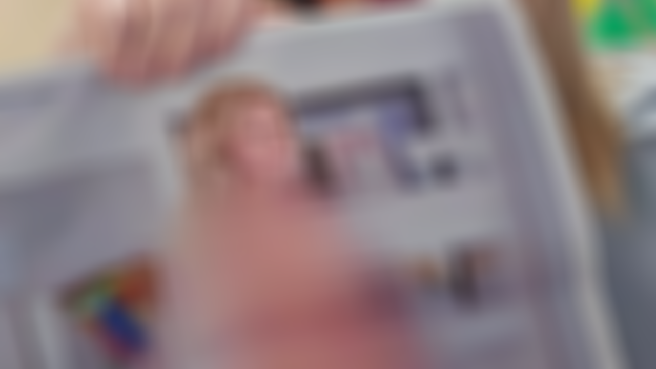 O milletvekili Meclis’te çıplak resmini gösterdi! Böyle eylem görülmedi