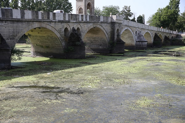 Foto - O nehir adeta kurudu! İşte son hali
