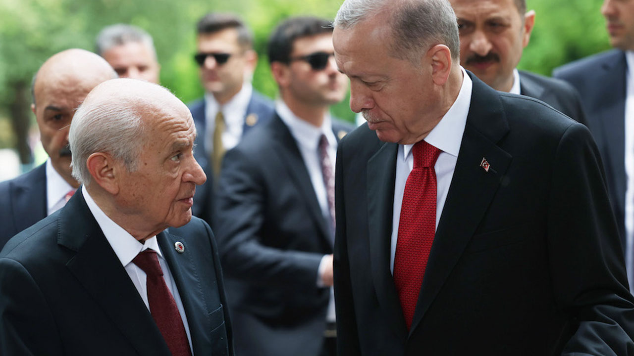 O parti Cumhur İttifakı'na katılabilir! Canlı yayında büyük sürprizi Türkiye'ye duyurdu