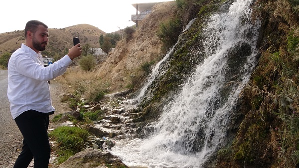 Foto - O şelale gün geçtikçe kuruyor