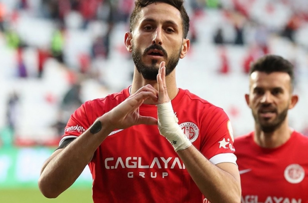 Foto - O şerefsiz şimdi Tüpraş Stadı'na gelecek! Gel bakalım Koç'um senin ifadeni Beşiktaş alacak!