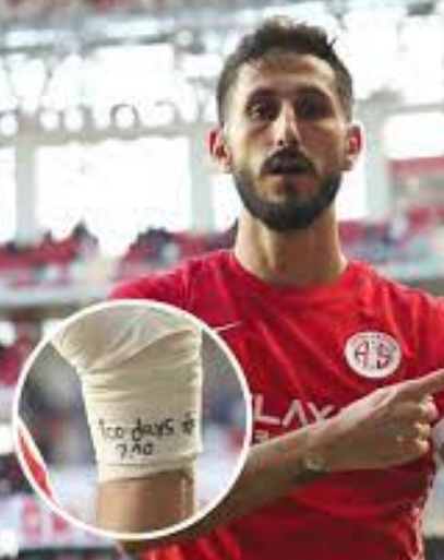 O şerefsiz şimdi Tüpraş Stadı'na gelecek! Gel bakalım Koç'um senin ifadeni Beşiktaş alacak!