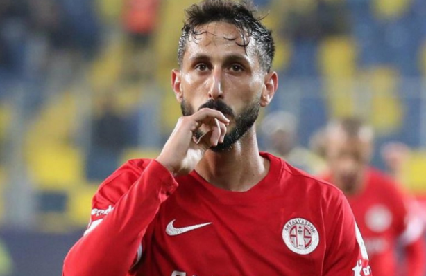 Foto - O şerefsiz şimdi Tüpraş Stadı'na gelecek! Gel bakalım Koç'um senin ifadeni Beşiktaş alacak!