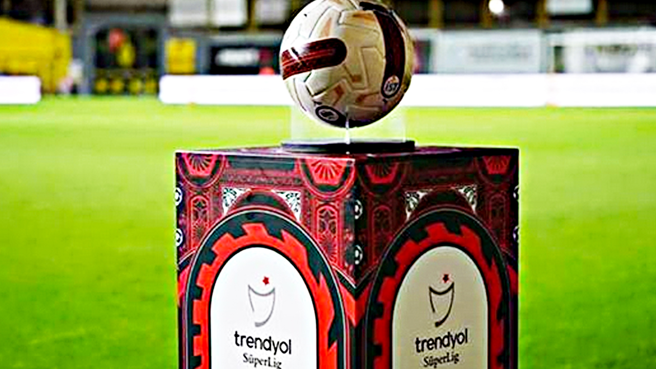 Foto - O siteden dikkat çeken çıkış! Durdurulamıyor resmen: Türkiye’nin yeni şampiyonunu yazdılar: Zirve ile ilgili olay açıklama…