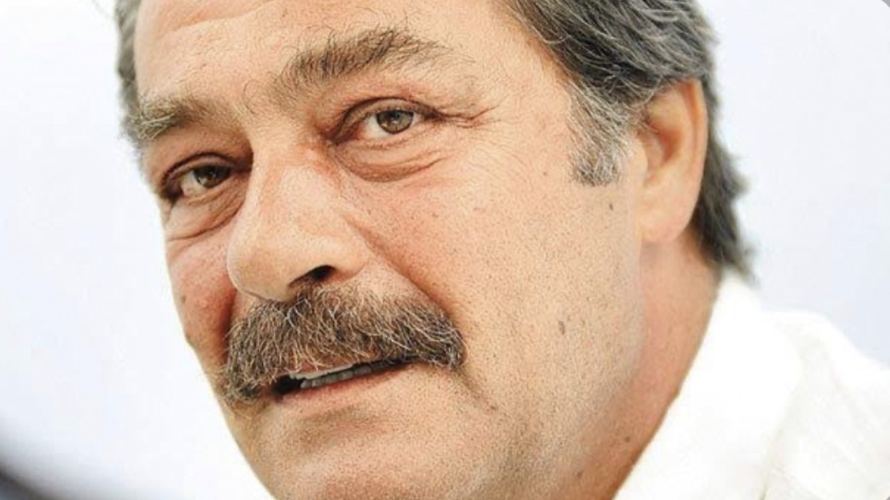 Foto - O siyasetçi, Kadir İnanır’ı evinde ziyaret etti! Ünlü sanatçının son halini görenler, gözlerine inanamadı