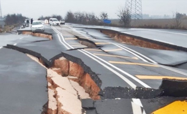 Foto - O şüphe yurt dışından destek alınarak araştırılıyor: Faylarda yeni kırılmalar olabilir: Bilim insanları endişeli