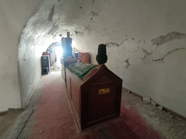 Foto - O türbe molozlar arasında kaldı