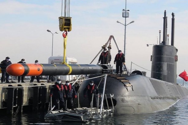 Foto - O ülke, gemiyi ortadan ikiye ayıran Milli Torpido AKYA'yı Türkiye'den istedi! Ankara reddetti