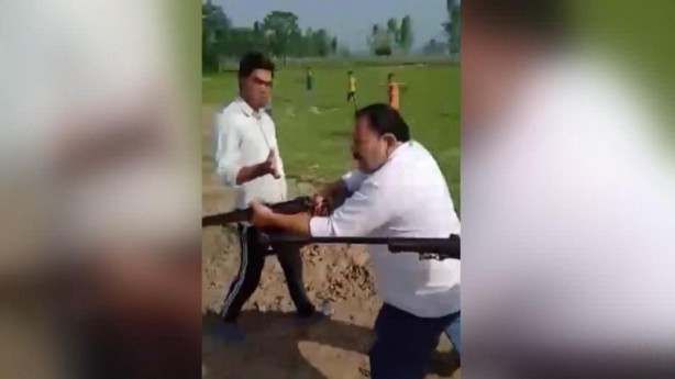 Foto - O ülke şokta! Politikacı ve oğlu tüfekle infaz edildi