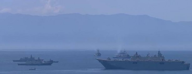 Foto - O ülke Yunanistan'a baskı yapıp savaş gemilerini bölgeden çekti: Türk sahasına girin, kabloları döşeyin