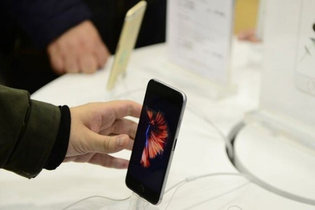Foto - O ülkede iPhone 6, bin 700 TL!