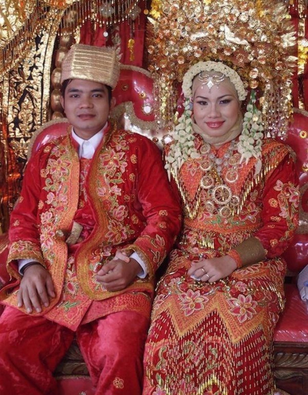 Foto - O ülkede kadınlar değil erkekler gelin gidiyor!