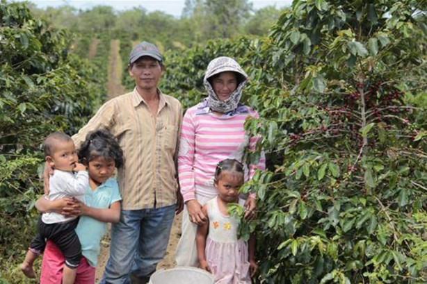 Foto - O ülkede kadınlar değil erkekler gelin gidiyor!