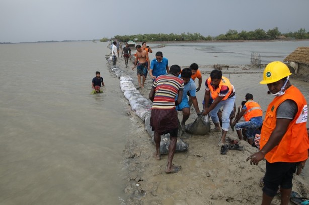 Foto - O ülkede kasırga! Birçok alan sular altında kaldı