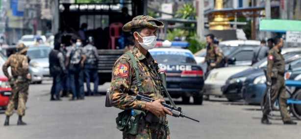 O ülkede kriz! Gölge hükümet kurdular… Darbeci yönetime savaş ilanı