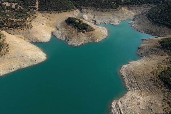 Foto - O ülkede kuraklık kapıya dayandı
