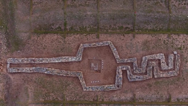 Foto - O ülkede öyle bir şey ortaya çıktı ki: Göktürk Kağan'a ait bin 500 yıllık altın tokalar bulundu! Bölgede yer altından fışkırdı