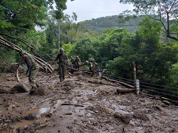 O ülkede sel faciası yaşanıyor