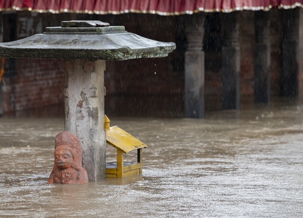 Foto - O ülkede sel felaketi yaşandı! 14 kişi hayatını kaybetti
