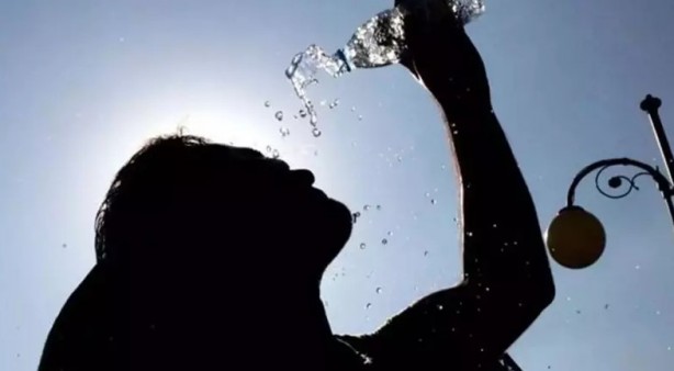 Foto - O ülke sıcaklıktan kavruluyor! 60 kişiden fazla can kaybı var