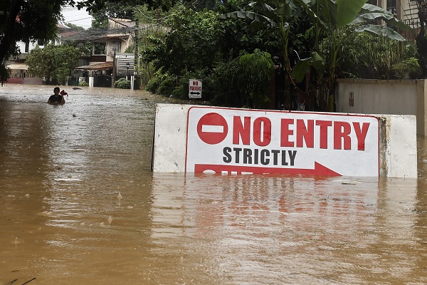 Foto - O ülkede tropikal fırtına can aldı