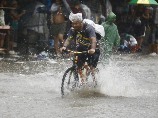 Foto - O ülkede tropikal fırtına can aldı