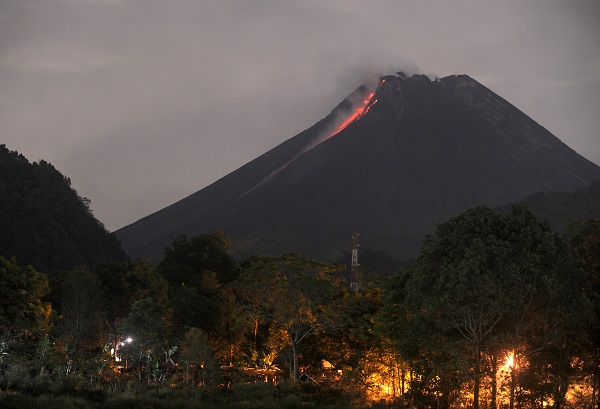 Foto - O ülkede volkan harekete geçti! 