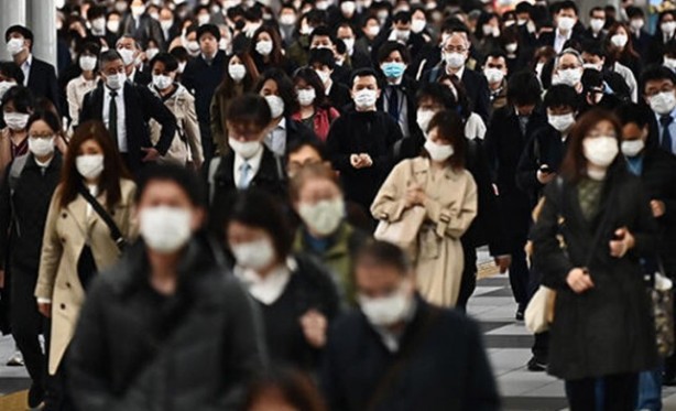 O ülkeden koronavirüs kararı! Vatandaşlarına kişi başı 6 bin 400 TL verecek