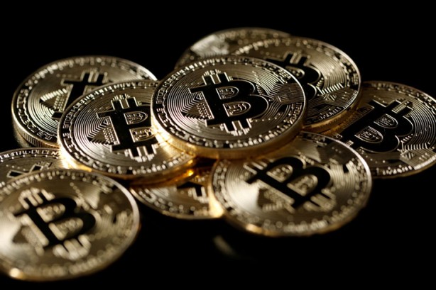 Foto - O ülkeden şaşırtan Bitcoin kararı! Kabul etmeyenleri cezalandıracaklar